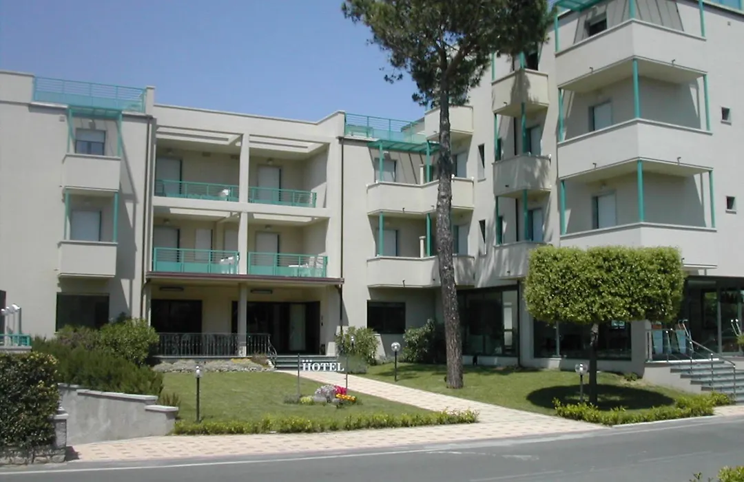 Hotel Flora-1